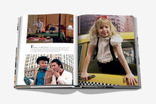 Cargar imagen en el visor de la galería, 5th Avenue - 200 Years of Stories &amp; Legends